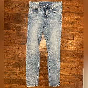 True Skinny Mid Rise Light Blue GAP Jeans